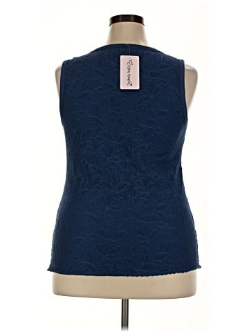 Extra Touch Tank Top (view 2)