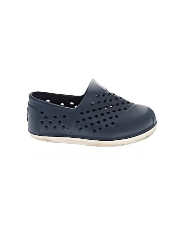TOMS Water Shoes (view 1)