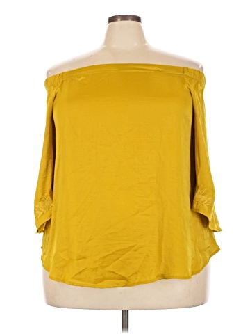 JLo by Jennifer Lopez 3/4 Sleeve Top (view 1)