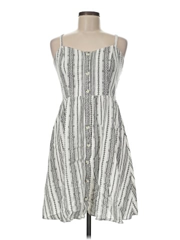 Old Navy Casual Dress (view 1)