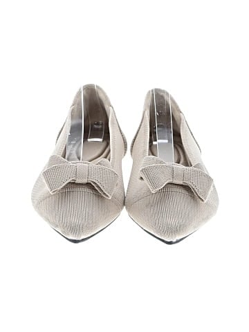 Unbranded Flats (view 2)