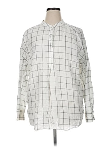 Banana Republic Long Sleeve Button-Down Shirt (view 1)