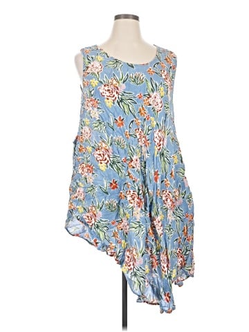 Metropolitan Casual Dress (view 1)