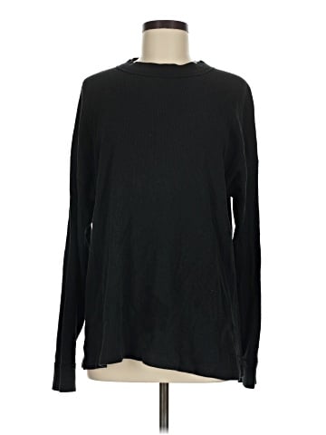 Victoria's Secret Pink Long Sleeve T-Shirt (view 1)