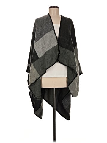 Harve Benard Poncho (view 1)