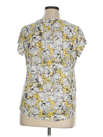 Liz Claiborne Short Sleeve Polo (view 2)