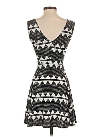 H&M Casual Dress (view 2)