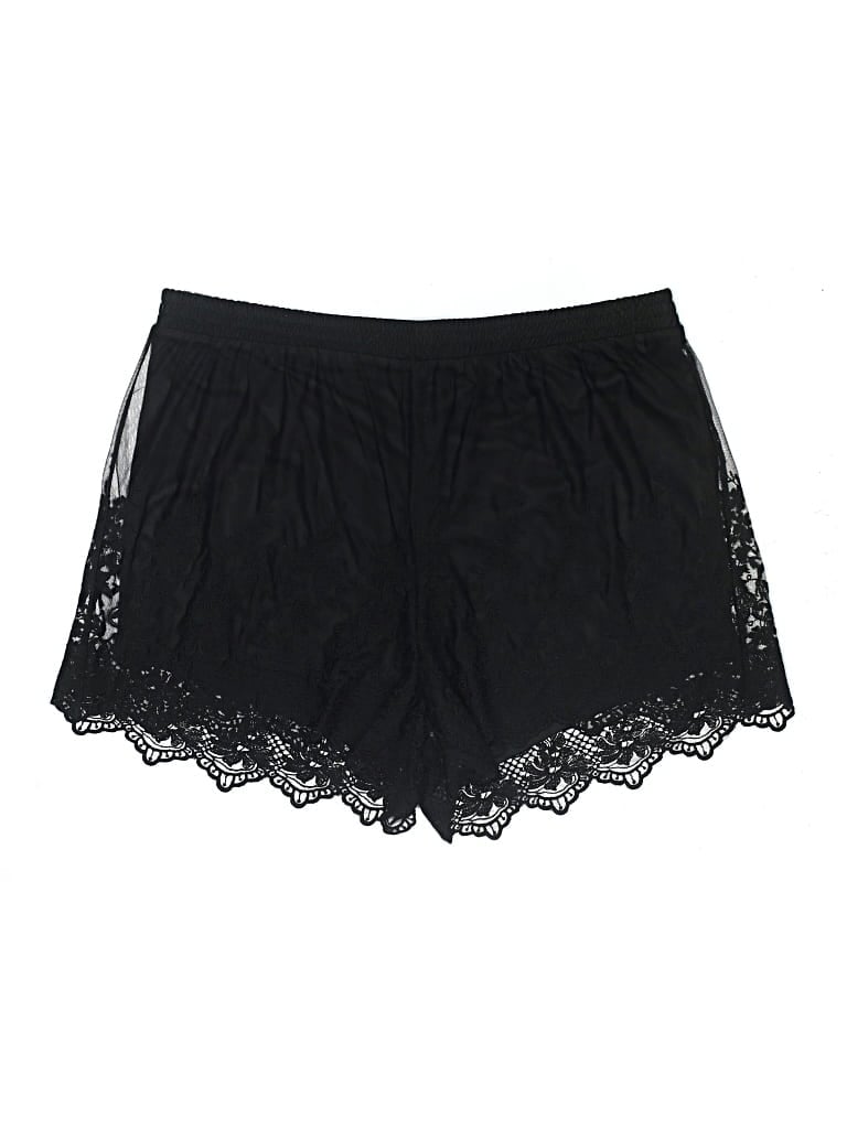 Pre-owned Torrid Shorts In Black