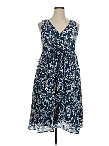 Liz Claiborne Casual Dress (view 1)