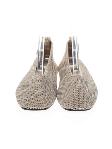 Zara Flats (view 2)