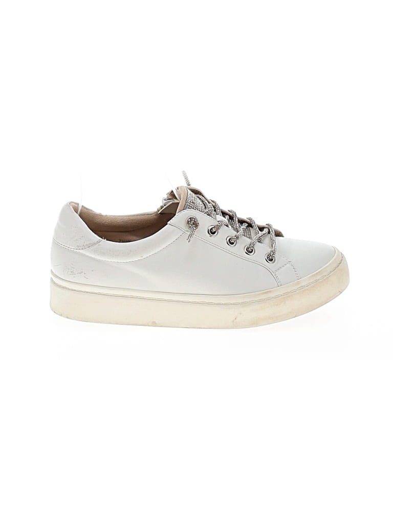 Pre-owned Vaneli Sneakers In White