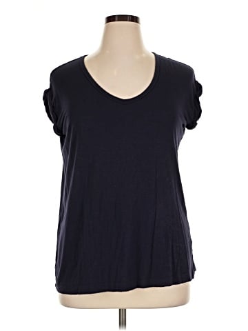 The Hanger Short Sleeve T-Shirt (view 1)