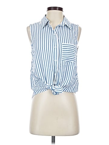 BeachLunchLounge Sleeveless Button-Down Shirt (view 1)