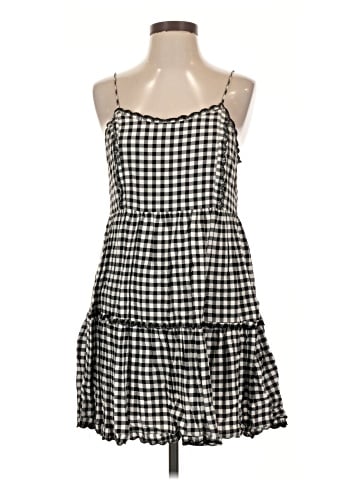 Urban Outfitters Casual Dress (view 1)