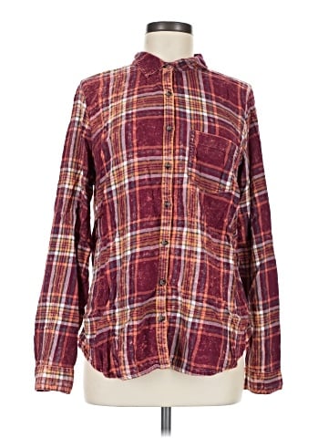 Maurices Long Sleeve Button-Down Shirt (view 1)