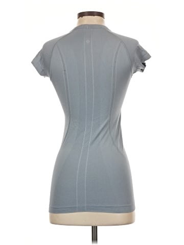 Lululemon Athletica Short Sleeve T-Shirt (view 2)