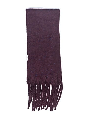 BP. Scarf (view 2)