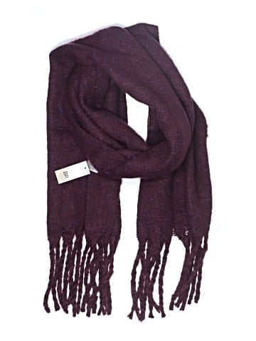 BP. Scarf (view 1)