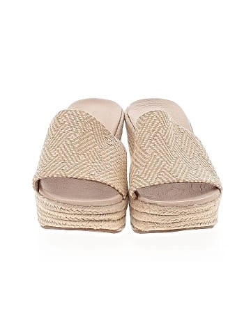 Chocolat Blu Wedges (view 2)