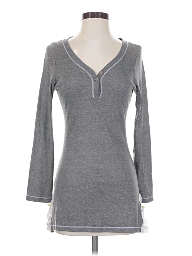 Pre-owned Honeydew Long Sleeve Top Gray Keyhole Neckline Tops
