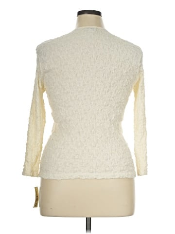 Cherokee 3/4 Sleeve Top (view 2)