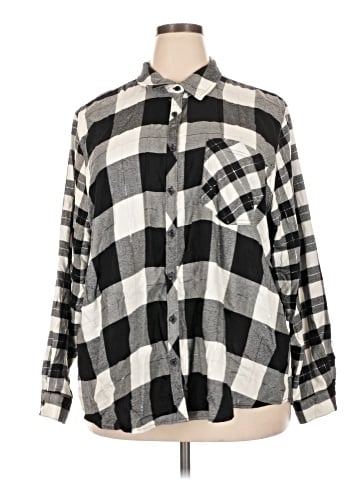 Maurices 3/4 Sleeve Button-Down Shirt (view 1)