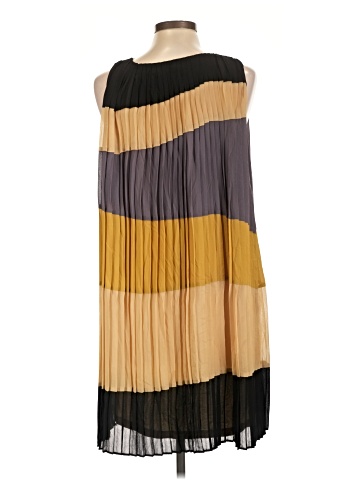 Esley Casual Dress (view 2)