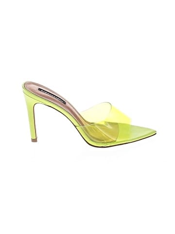 BCBGMAXAZRIA Sandals (view 1)