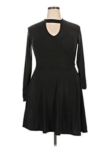 No Boundaries Casual Dress (view 1)