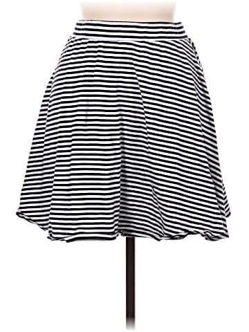 Xhilaration Casual Skirt (view 1)