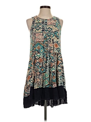 En Creme Casual Dress (view 1)