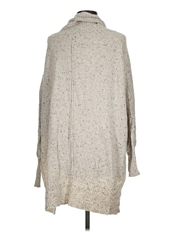 Ruby Moon Poncho (view 2)
