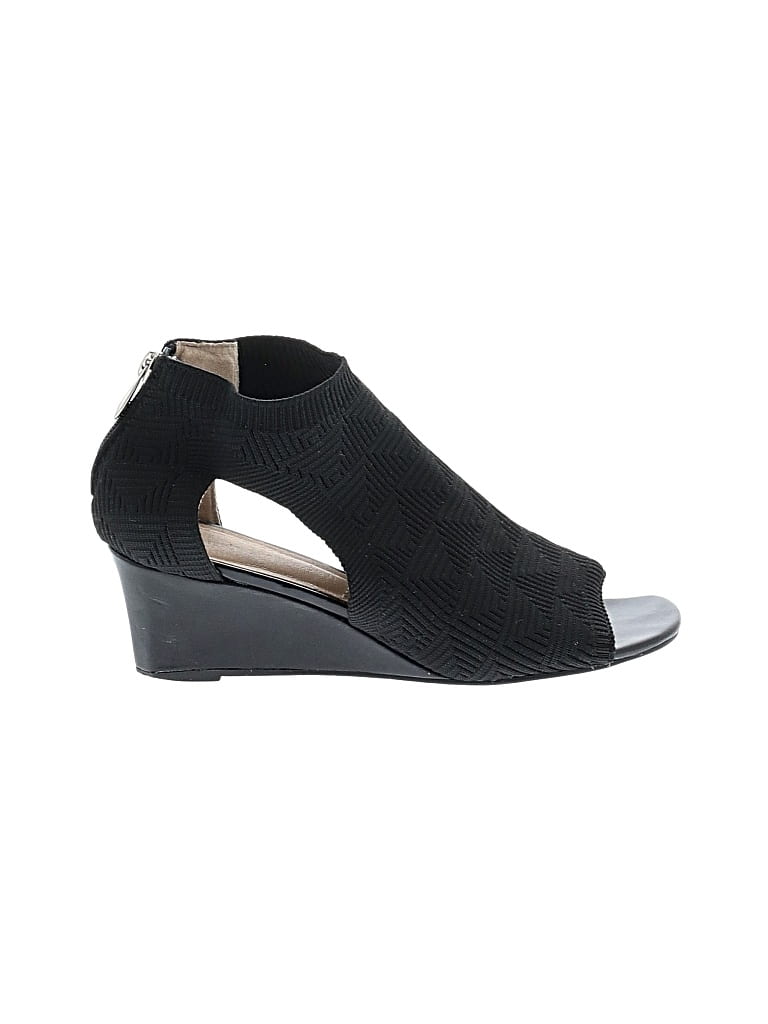 Pre-owned Adrienne Vittadini Wedges In Black