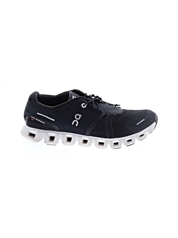 On Cloud Sneakers (view 1)