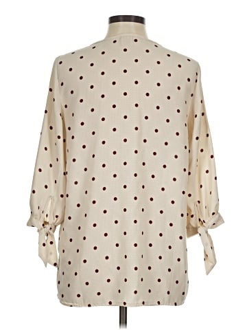Le Lis 3/4 Sleeve Blouse (view 2)