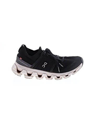 On Cloud Sneakers (view 1)
