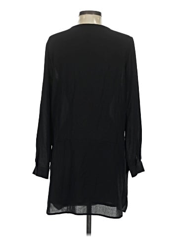 19 Cooper 3/4 Sleeve Blouse (view 2)