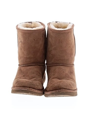 Ugg Boots (view 2)