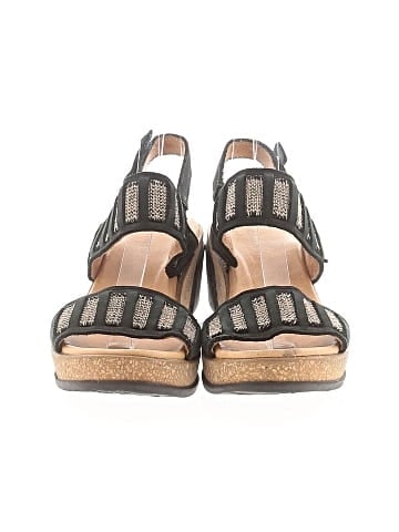 El Naturalista Wedges (view 2)