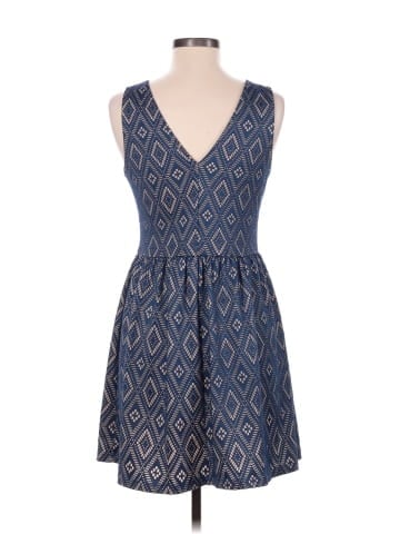 Alya Casual Dress (view 2)