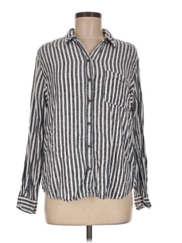 Universal Thread Long Sleeve Button-Down Shirt (view 1)
