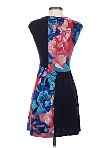 Leifsdottir Casual Dress (view 2)
