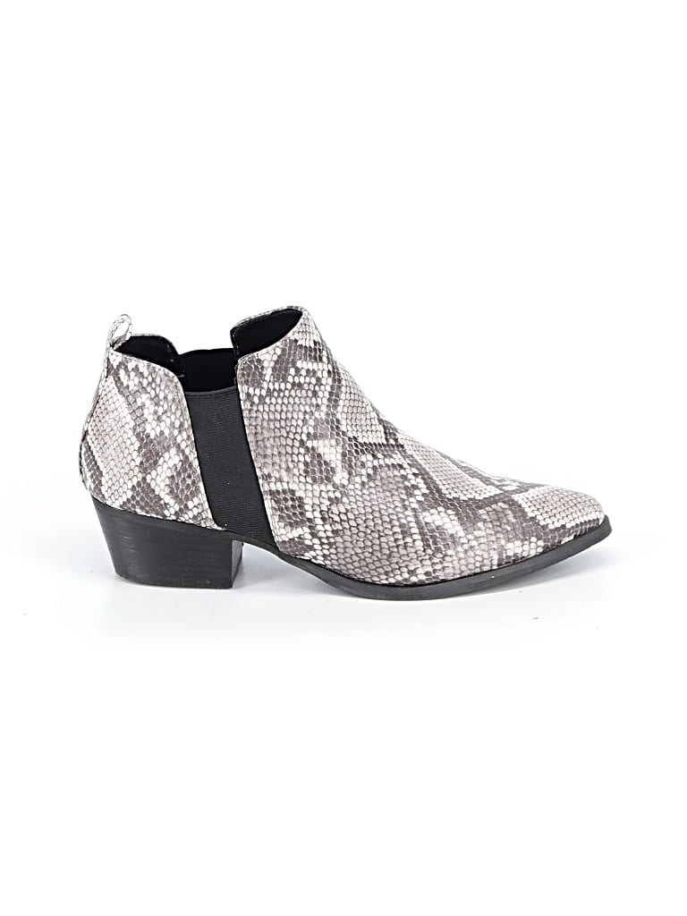 Pre-owned Report Ankle Boots In Gray