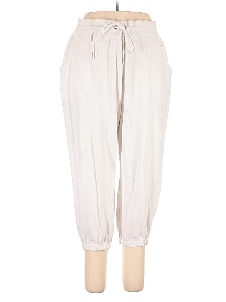 Pre-owned Livi Active Casual Pants In Ivory