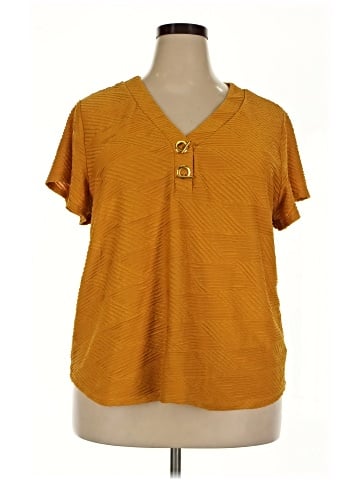 Love Scarlett Short Sleeve Top (view 1)