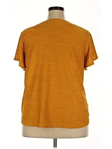Love Scarlett Short Sleeve Top (view 2)