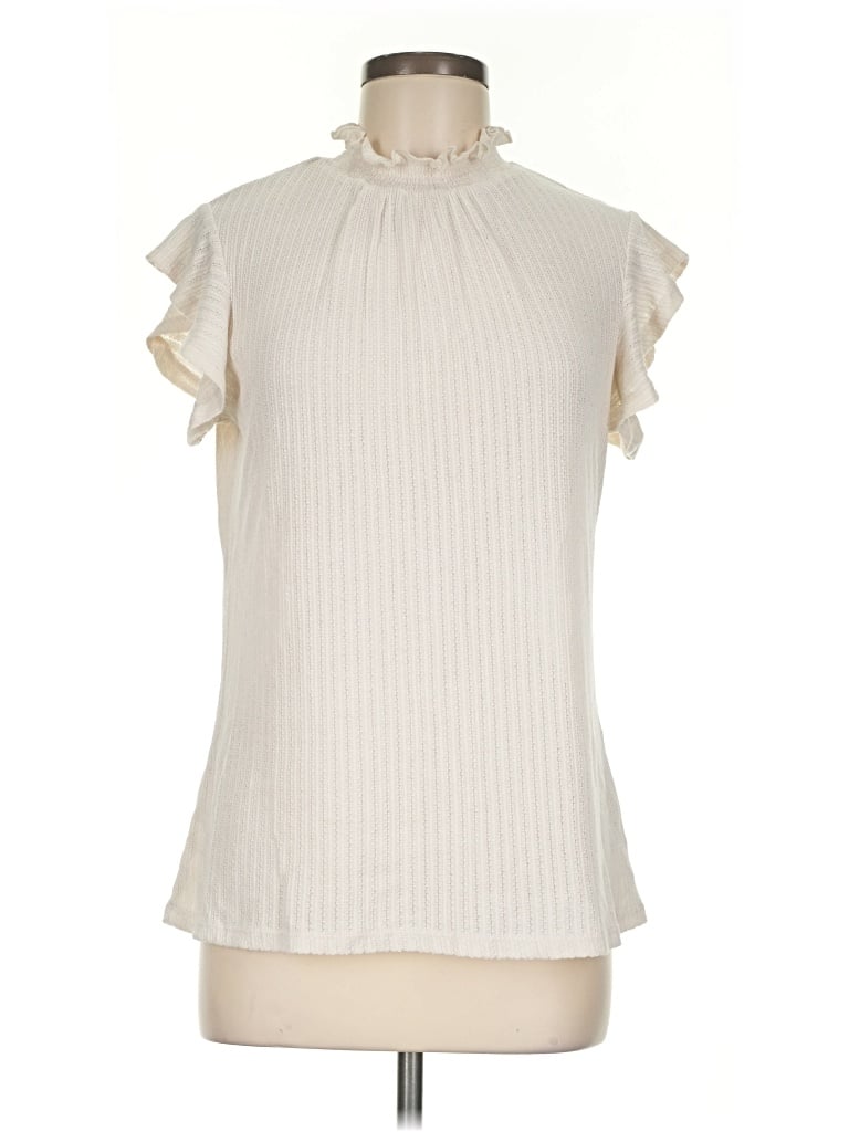Pre-owned Como Blu Sleeveless Blouse In Ivory