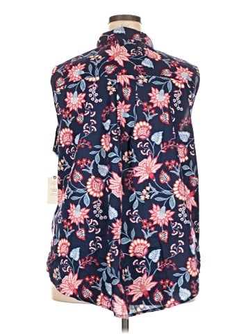 St. John's Bay Sleeveless Button-Down Shirt (view 2)