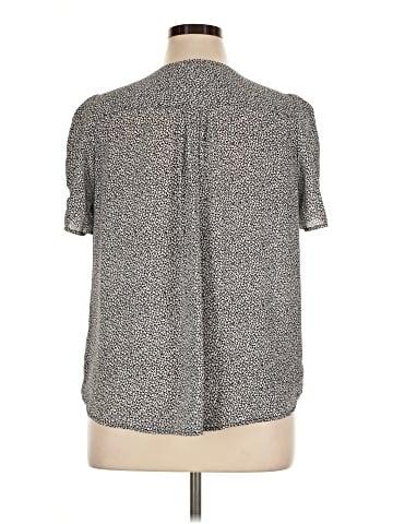 Cupcakes & Cashmere Short Sleeve Blouse (view 2)