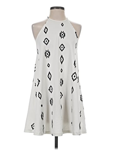 Trafaluc by Zara Casual Dress (view 1)